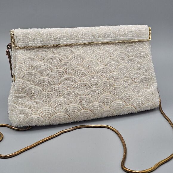 Handbags - White Beaded Shell Crossbody Bag